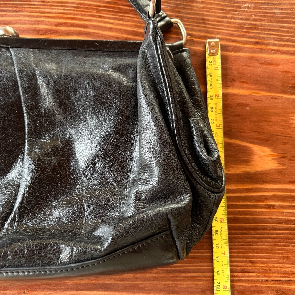 HOBO Classic Black Leather Shoulder Bag - Picture 7 of 8